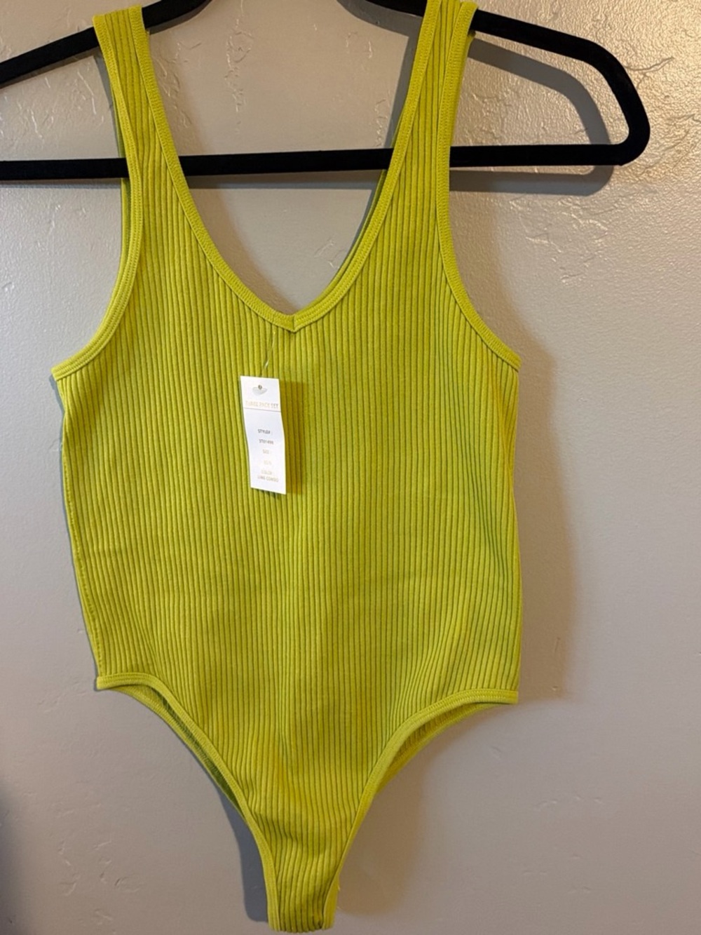 Gypsy Jazz Ribbed V-Neck Bodysuit in Lime